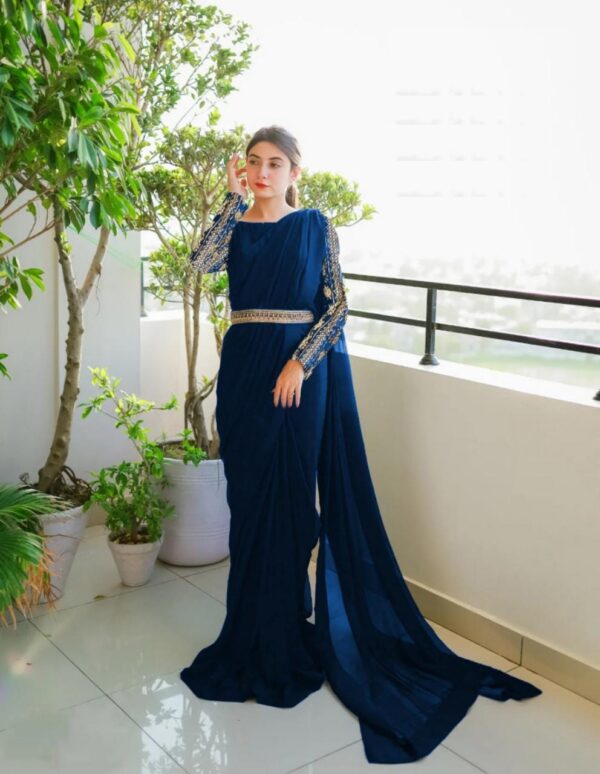 Sleeves Handwork Embroidery Blouse With Petticoat And Saree With Belt