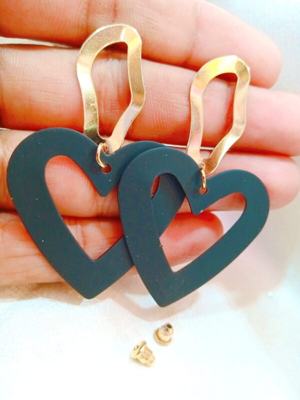 Stylish earrings for Girls and Women