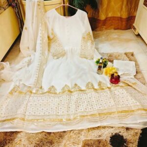 3 Pcs chiffon embroidered Suit