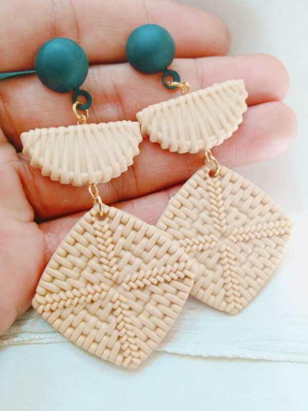 Stylish drop earrings for Girls and Women - Image 4