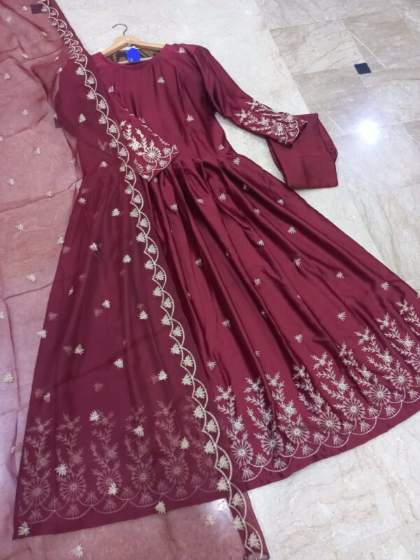 Border Embroidery With Emb Dupatta With Silk Trouser 3Pcs - Image 3