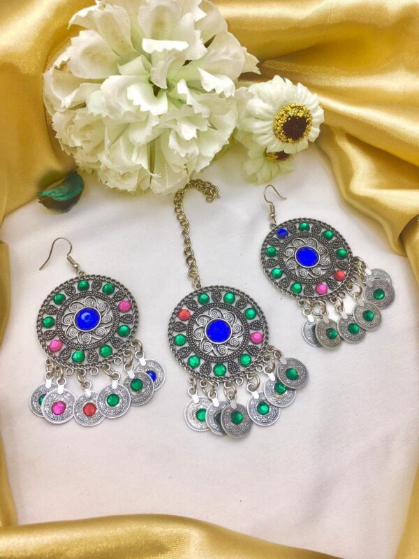 Afghani Jhoomar and earrings - Image 3